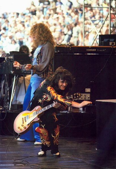 page_LedZeppelin-Oakland1977.jpg